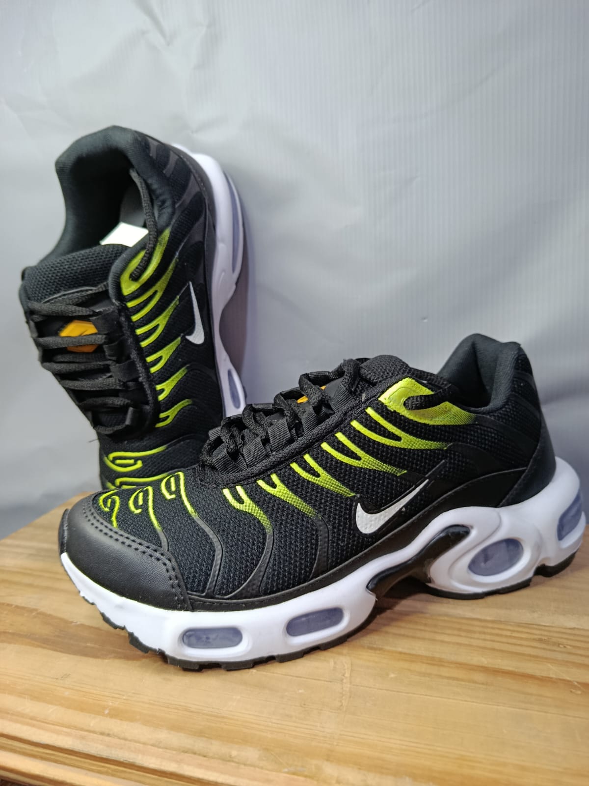 Zapatillas Nike Air Max TN Importadas